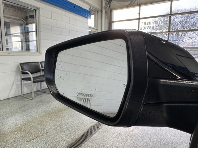 Used 2021 Chevrolet Malibu LT w/ Redline Edition image 23