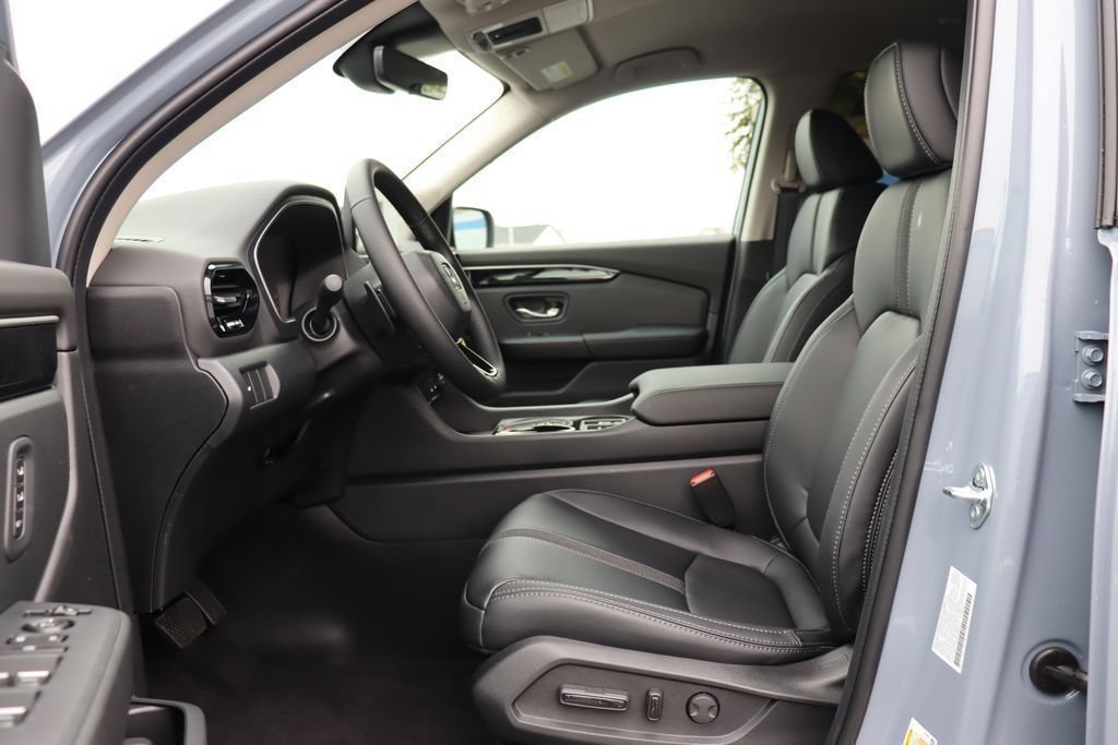 Used 2026 Honda Passport RTL image 28
