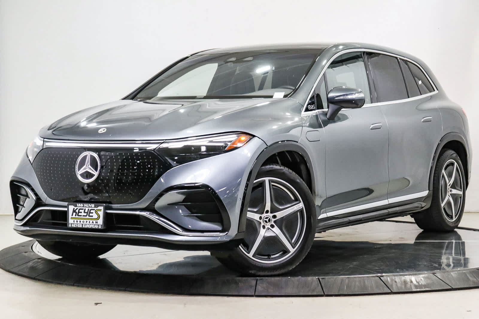 Certified 2023 Mercedes-Benz EQS 580 4MATIC SUV image 1