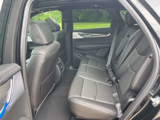 New 2026 Cadillac XT5 Sportv w/ LPO, Floor Liner Package AWD/4WD image 45
