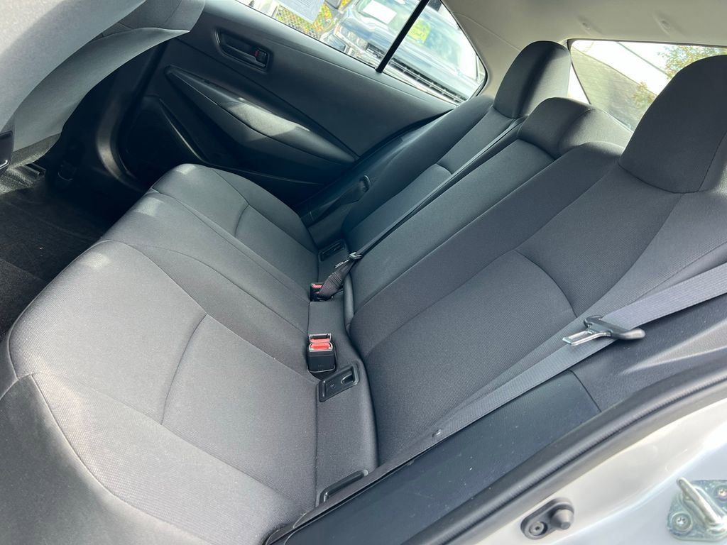 Used 2022 Toyota Corolla LE FWD image 38