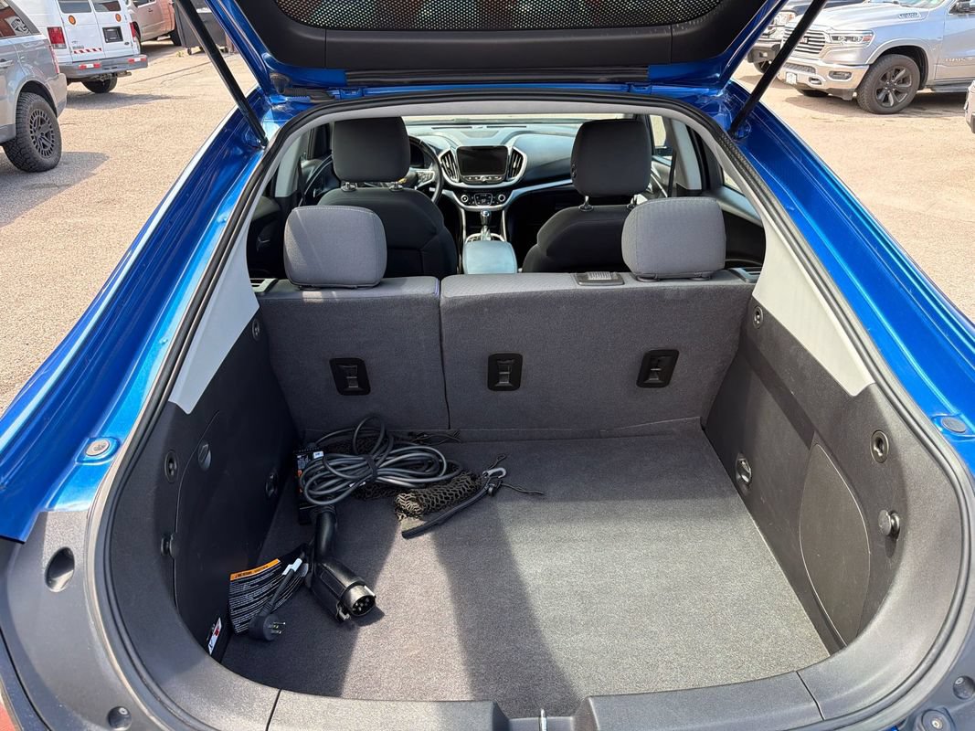 Used 2016 Chevrolet Volt LT w/ Comfort Package FWD image 13