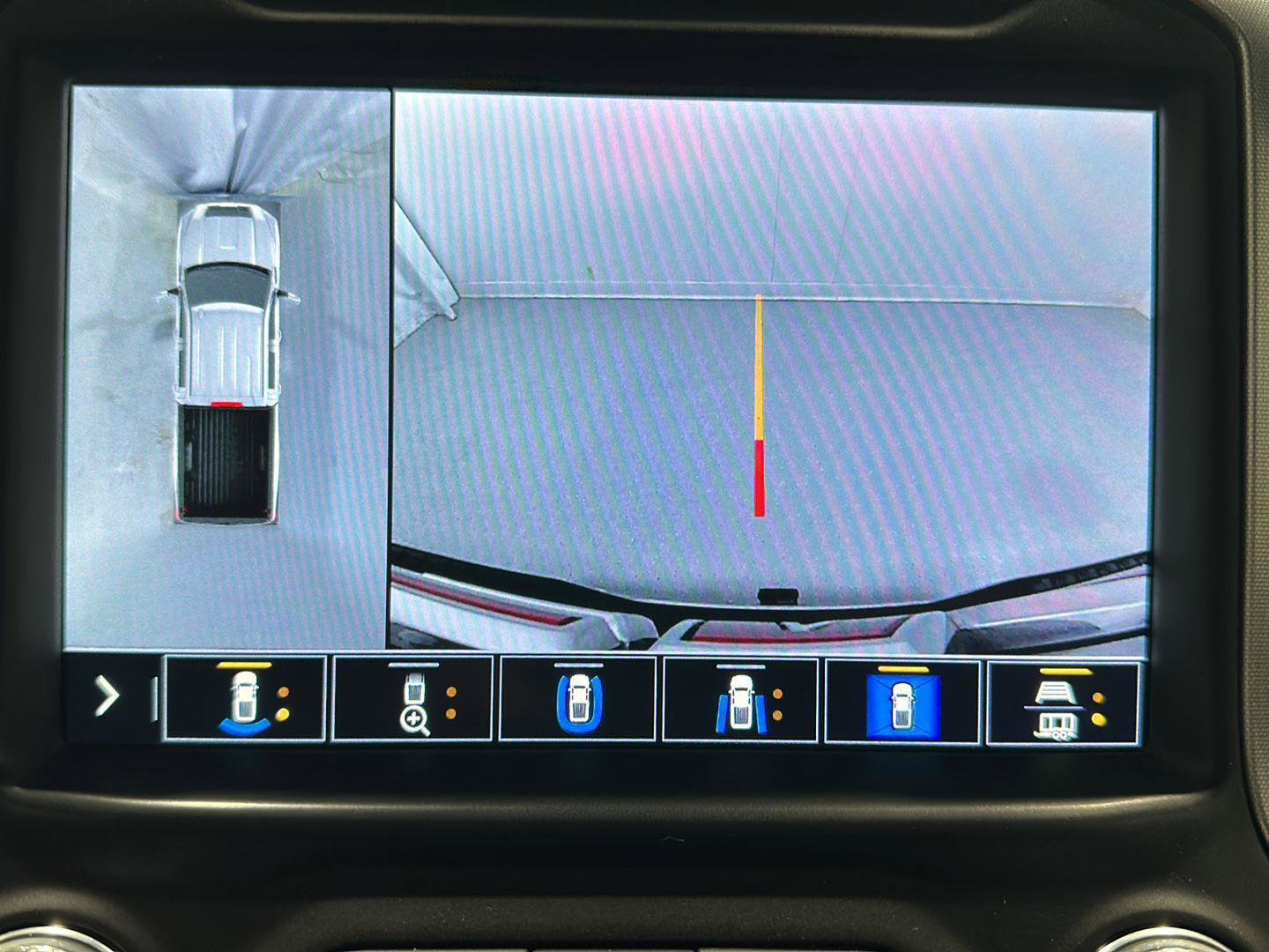 Used 2021 GMC Sierra 3500 SLT w/ SLT Premium Package image 13