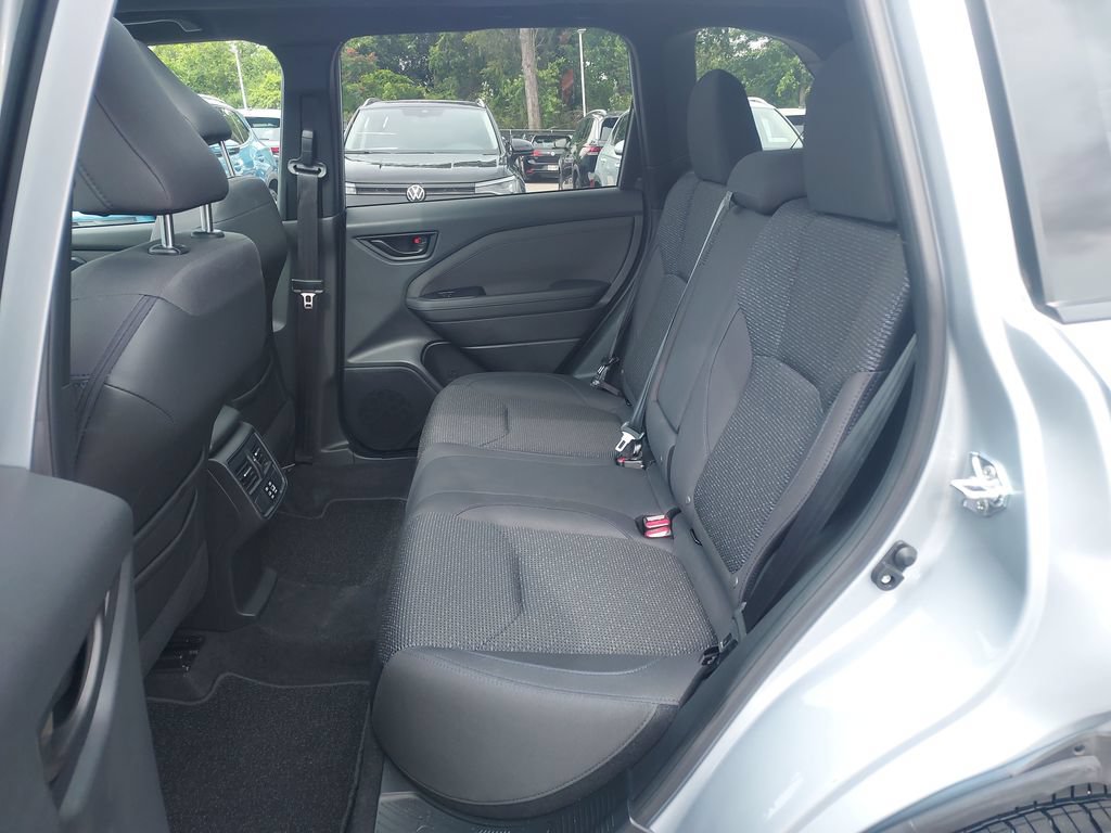 Certified 2025 Subaru Forester Premium AWD/4WD image 30