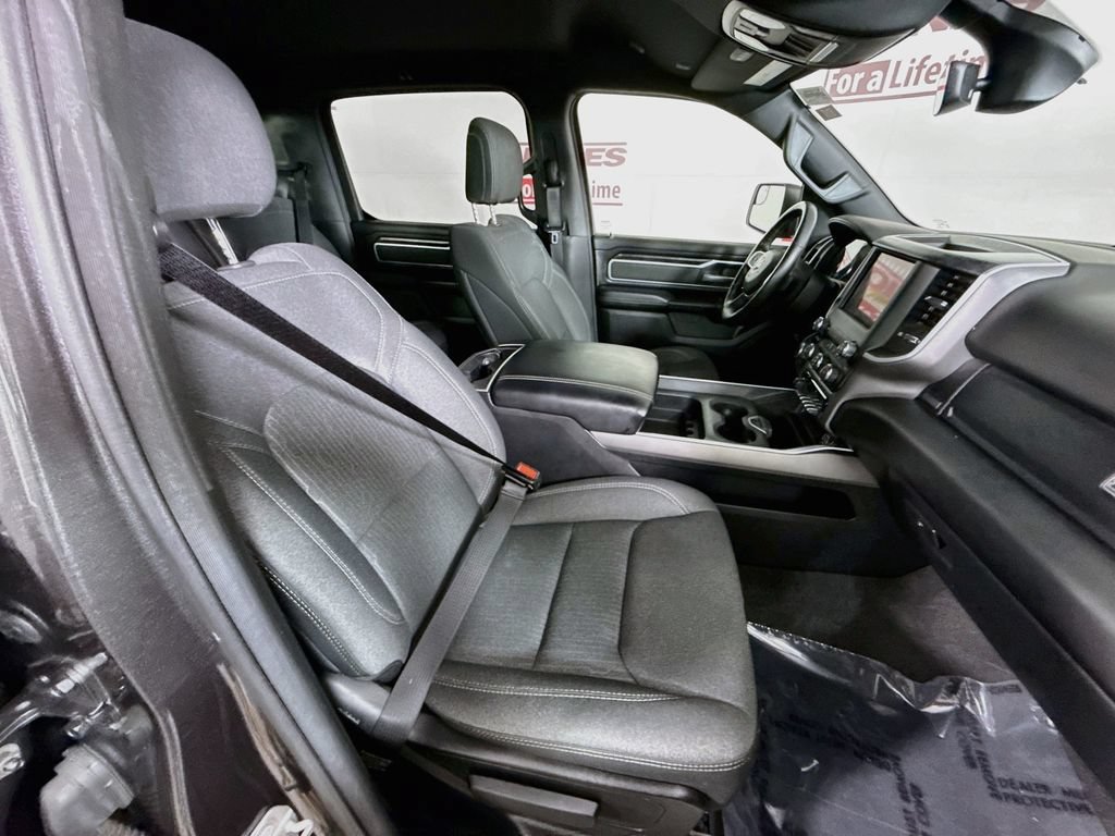 Used 2020 RAM 1500 Big Horn AWD/4WD image 30