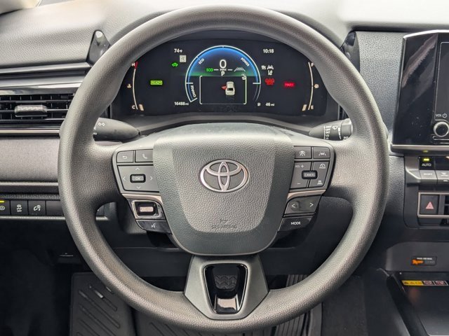 Used 2025 Toyota Camry LE image 20