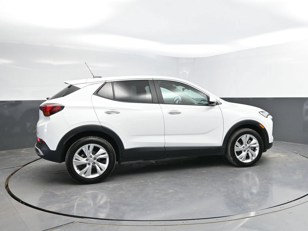 Used 2025 Buick Encore GX Preferred AWD/4WD image 10