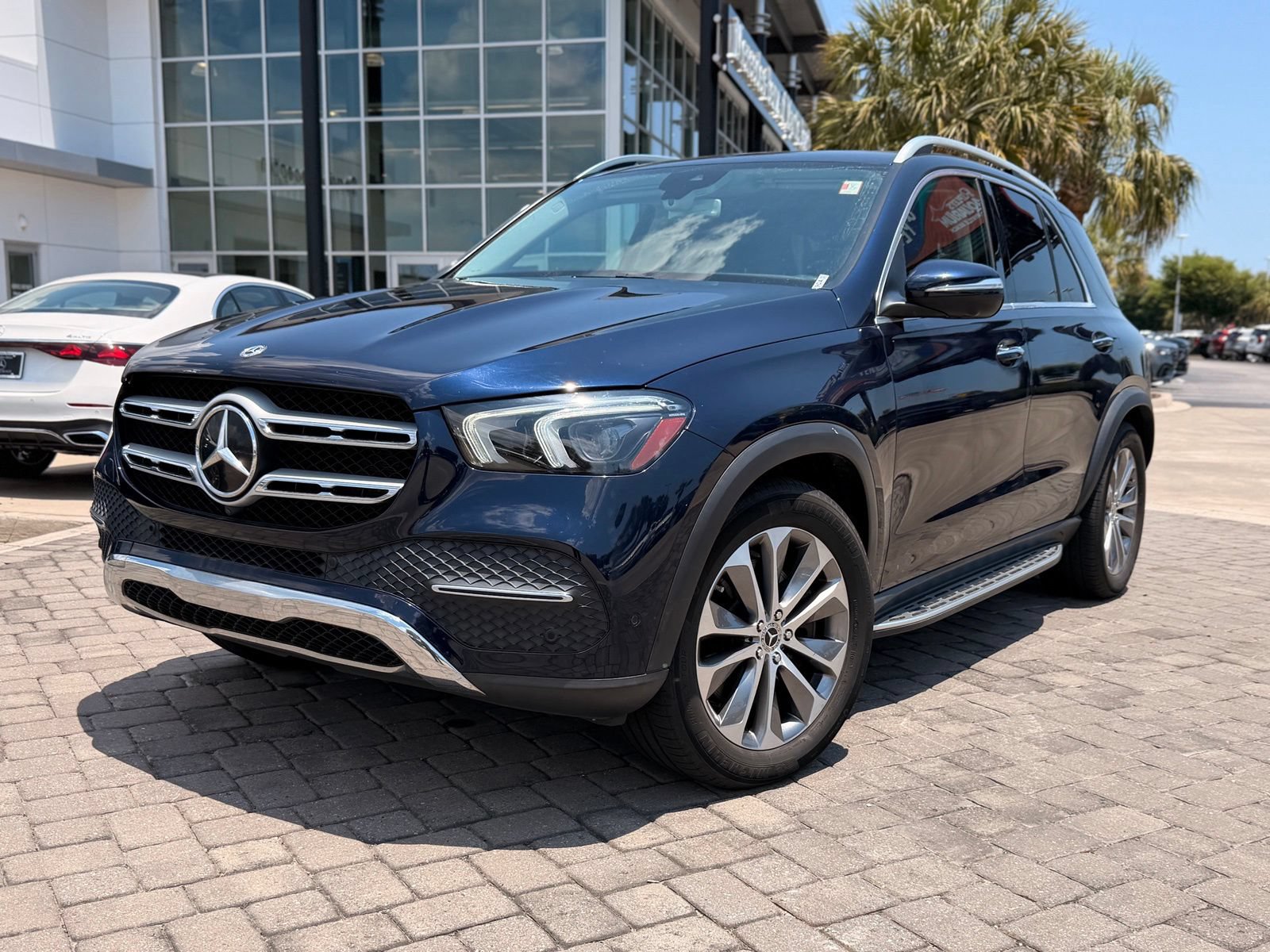 Used 2020 Mercedes-Benz GLE 450 4MATIC image 1