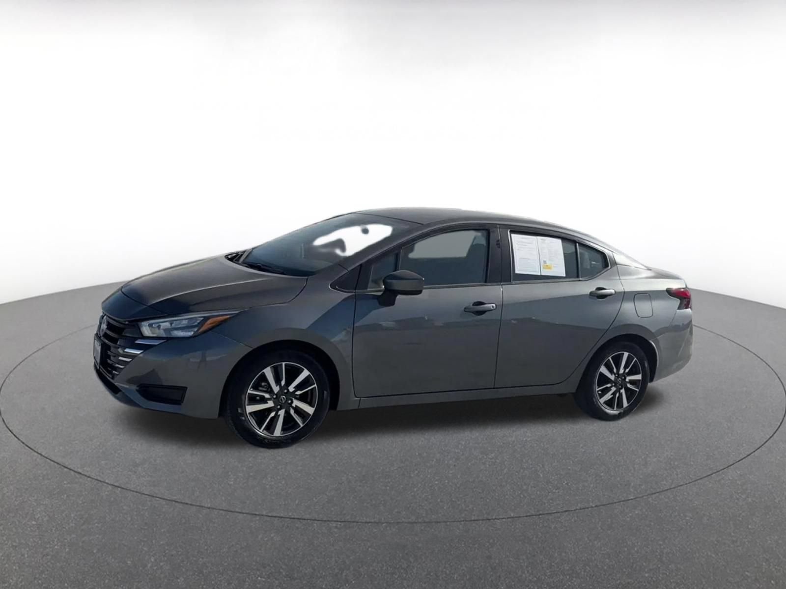 Used 2025 Nissan Versa SV FWD image 7