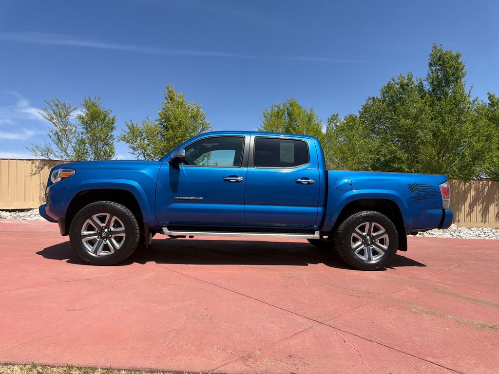 Used 2016 Toyota Tacoma Limited w/ Towing Package AWD/4WD image 4