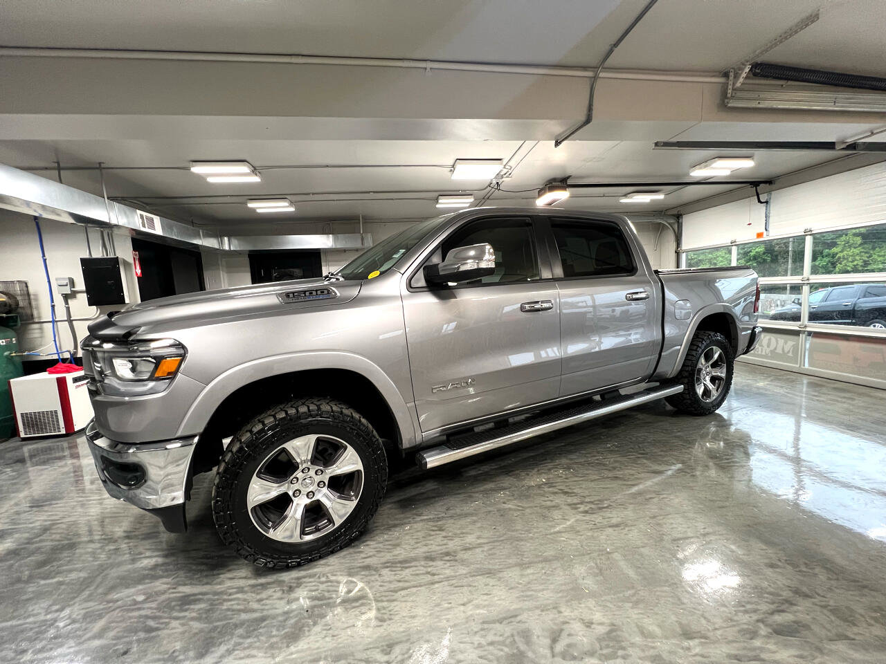 Used 2022 RAM 1500 Laramie image 8