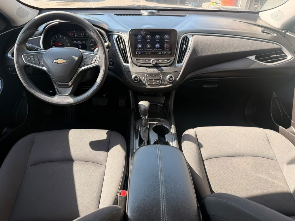 Used 2025 Chevrolet Malibu LT FWD image 25