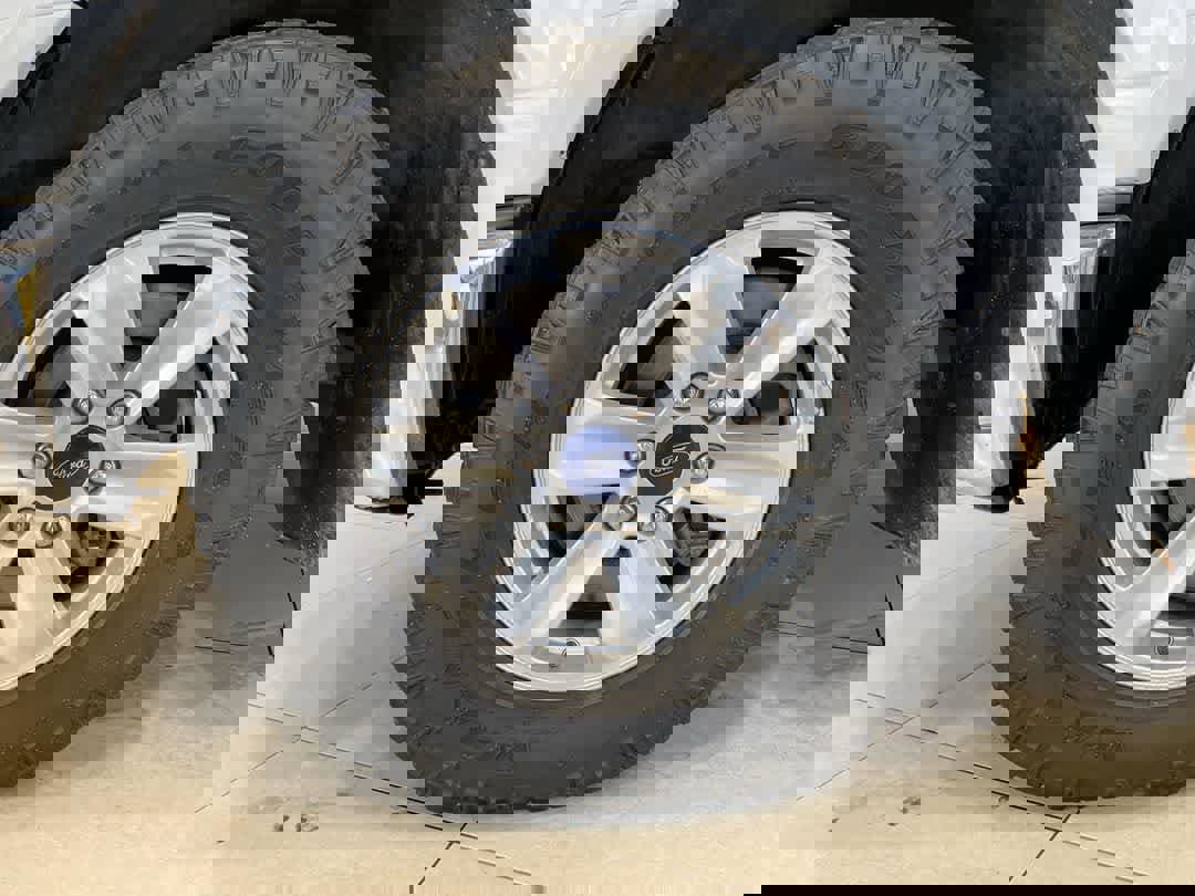 Used 2015 Ford F150 XLT w/ Trailer Tow Package image 10