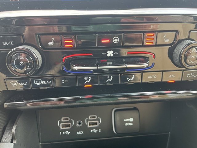 Used 2024 Jeep Grand Cherokee Limited image 24