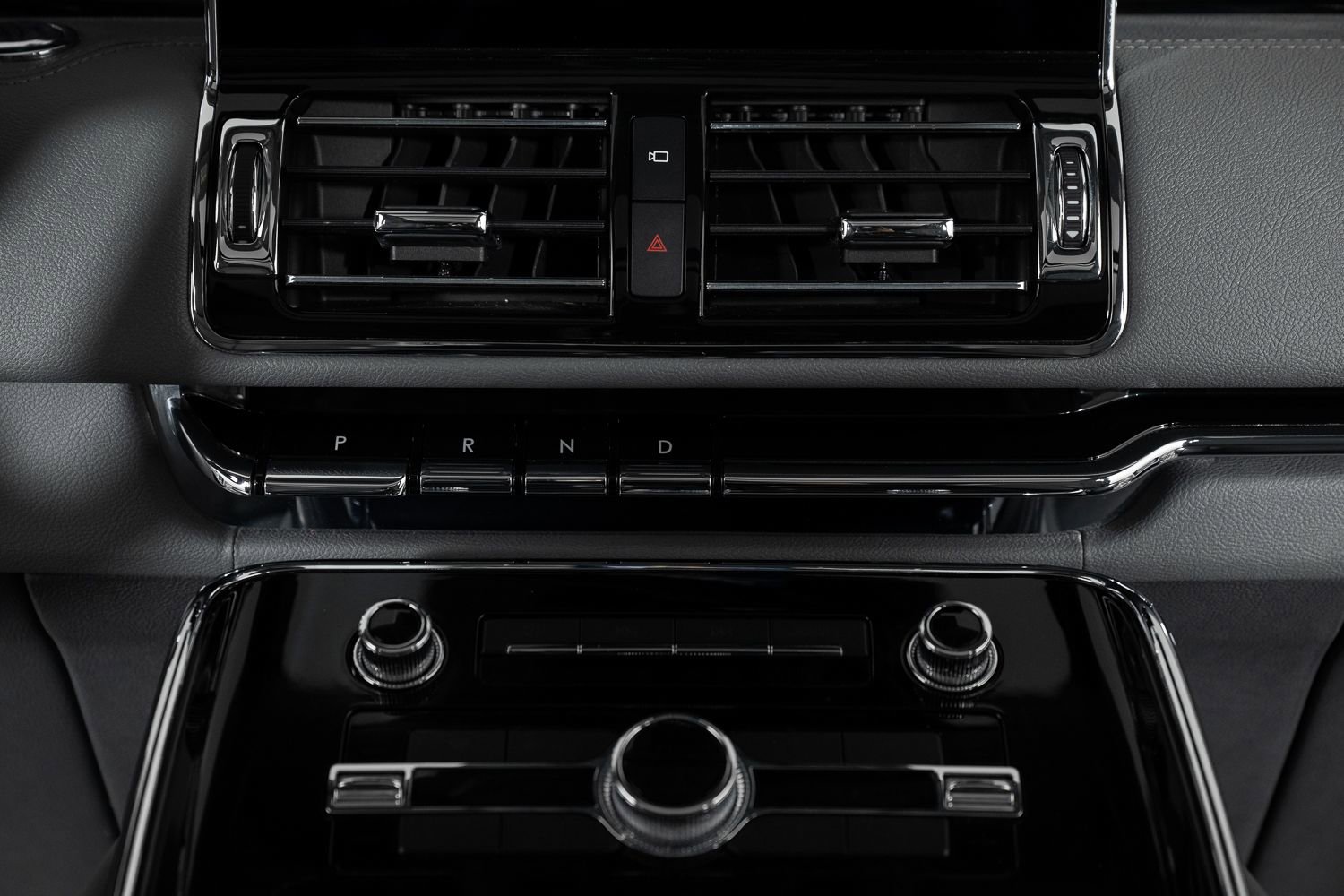 Used 2021 Lincoln Navigator Reserve w/ Cargo Convenience Package image 40