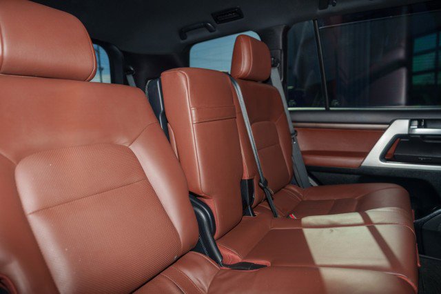 Used 2021 Toyota Land Cruiser image 17
