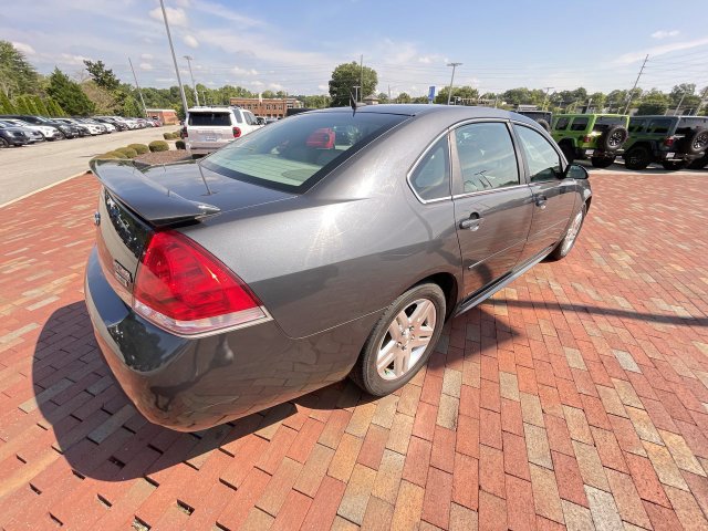 Used 2010 Chevrolet Impala LT w/ Luxury Edition Package FWD image 35