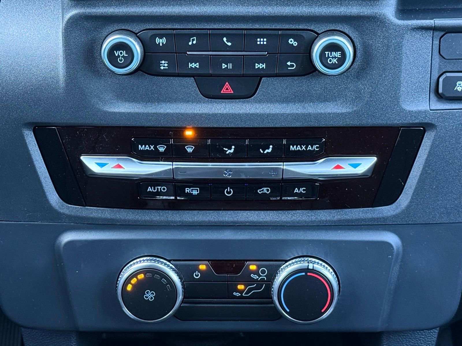 New 2025 Ford Explorer 4WD Police Interceptor w/ Police Upgrade Package image 28