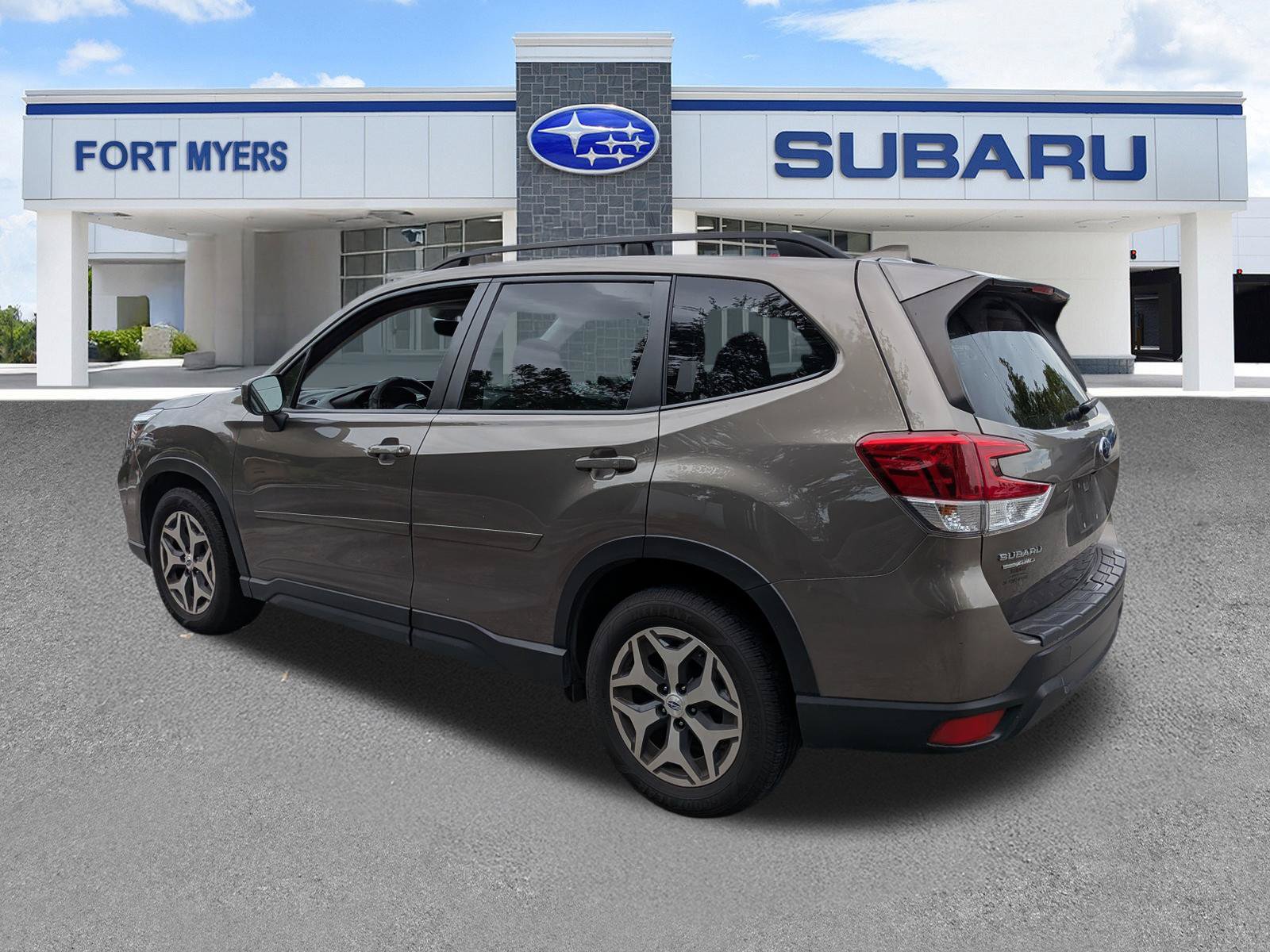 Used 2021 Subaru Forester Premium AWD/4WD image 6