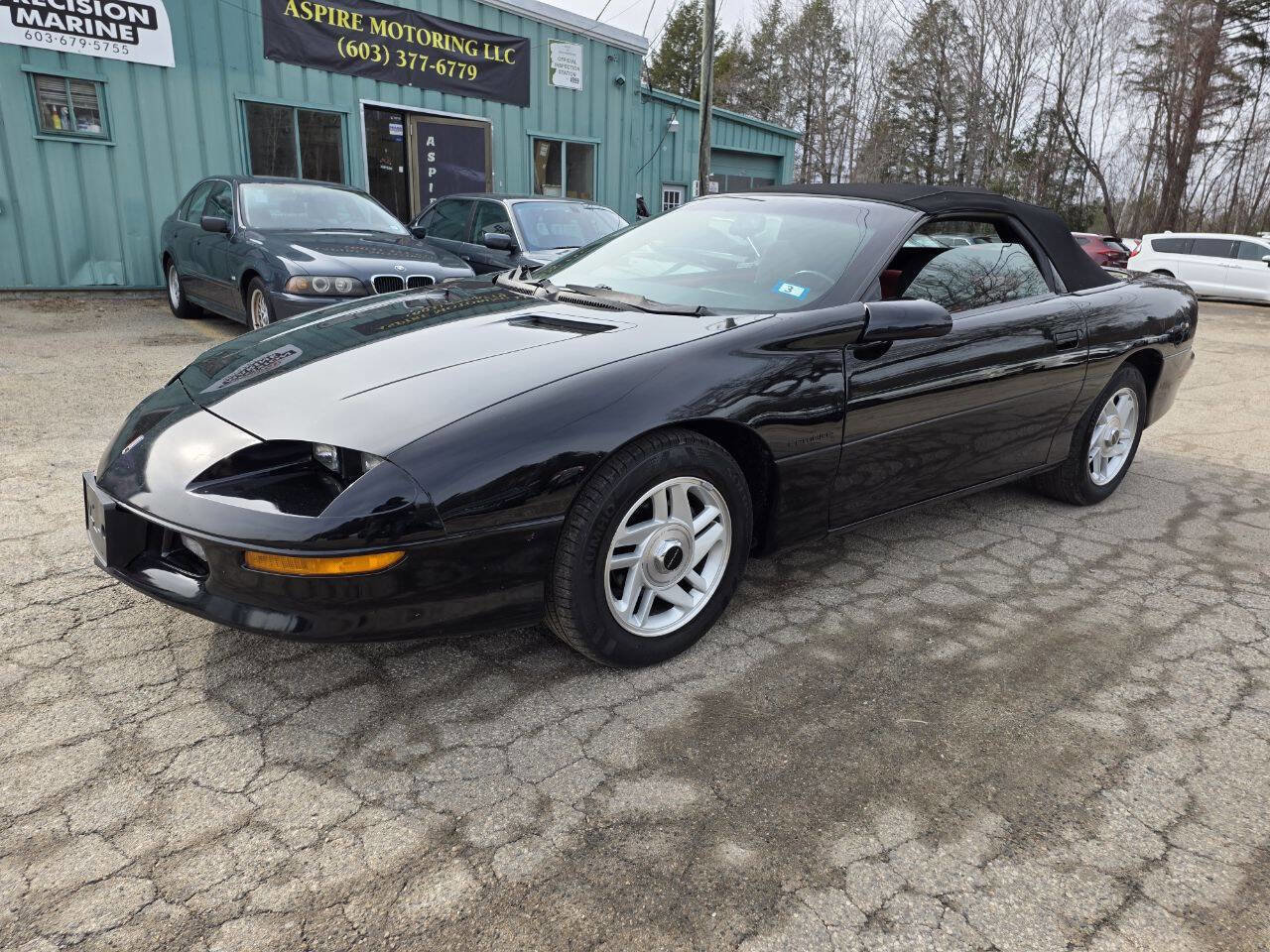 Used 1994 Chevrolet Camaro LT RWD image 3