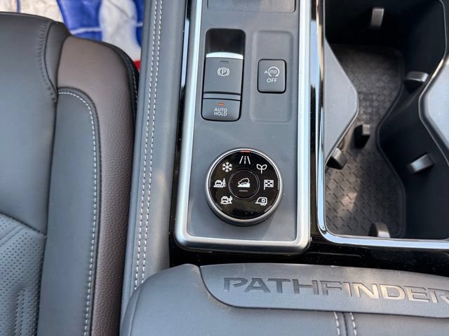 New 2026 Nissan Pathfinder Platinum w/ Cargo Package AWD/4WD image 32