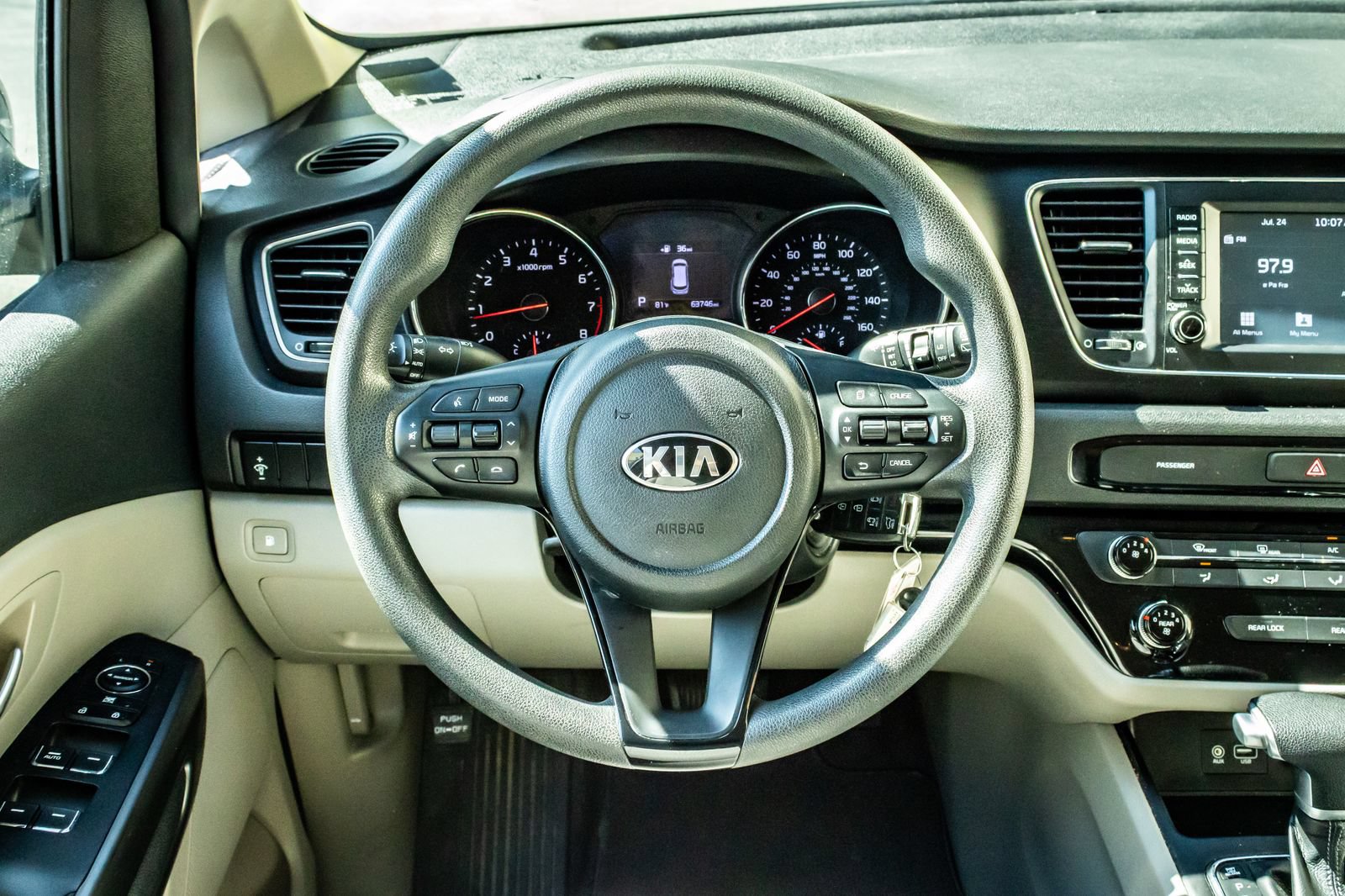 Used 2020 Kia Sedona LX FWD image 18
