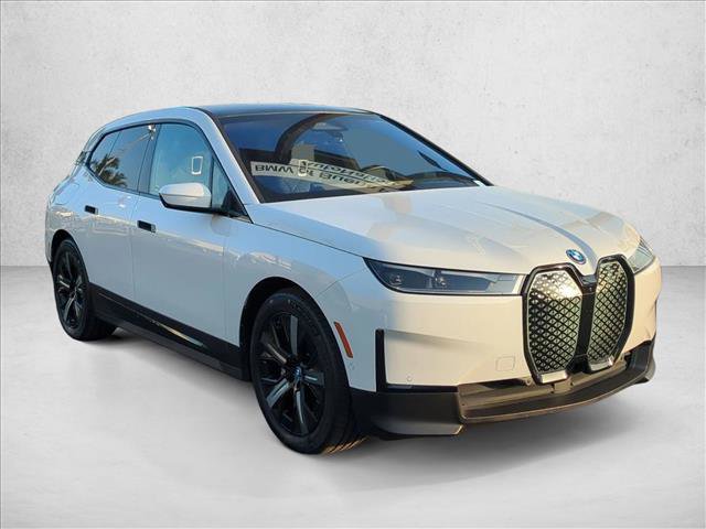 Certified 2023 BMW iX xDrive50 w/ Premium Package AWD/4WD image 3