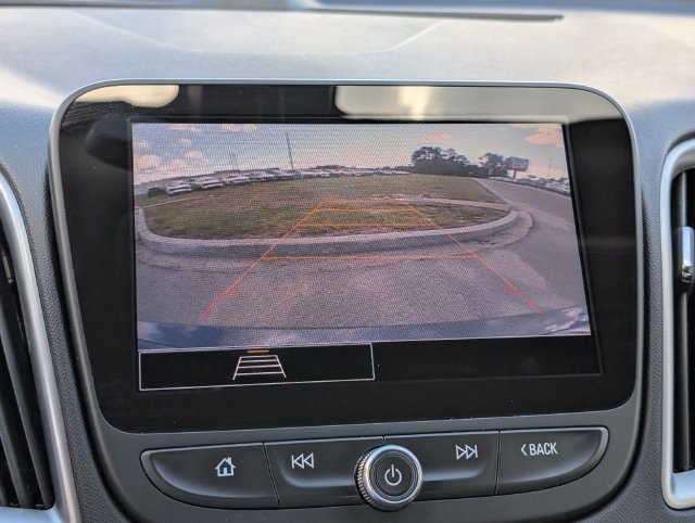 Used 2022 Chevrolet Malibu LT FWD image 18