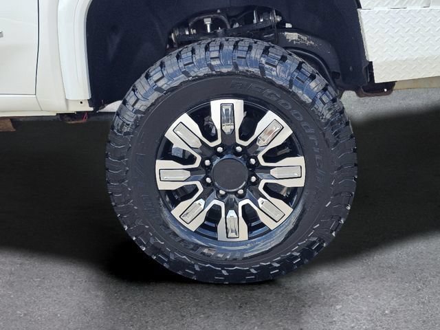 Used 2025 GMC Sierra 3500 Denali AWD/4WD image 6