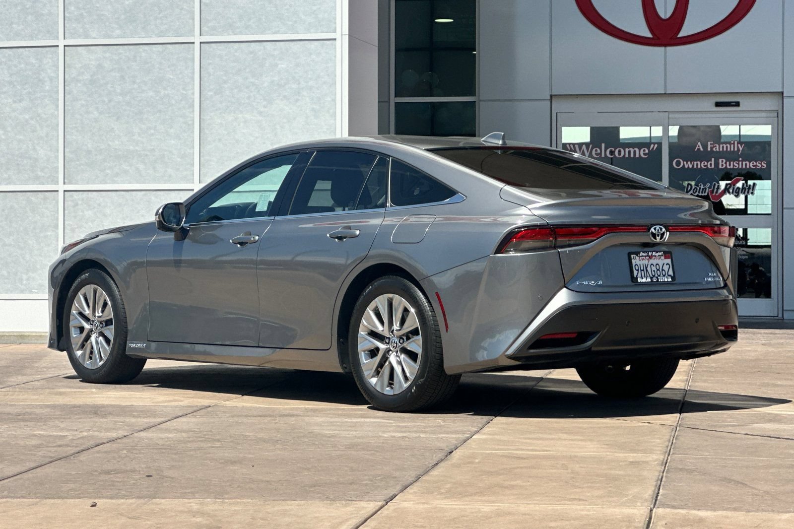 Certified 2023 Toyota Mirai w/ Advanced Technology Package RWD image 7