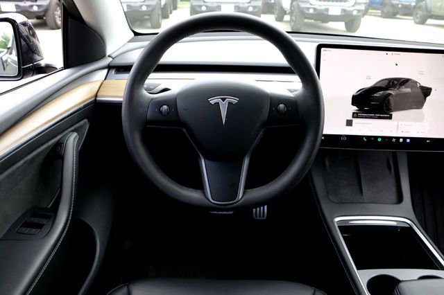 Used 2022 Tesla Model Y Performance image 22