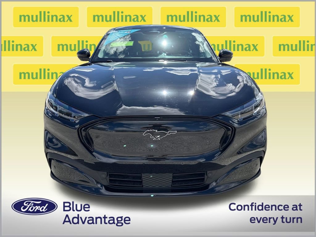 Certified 2025 Ford Mustang Mach-E Premium image 11