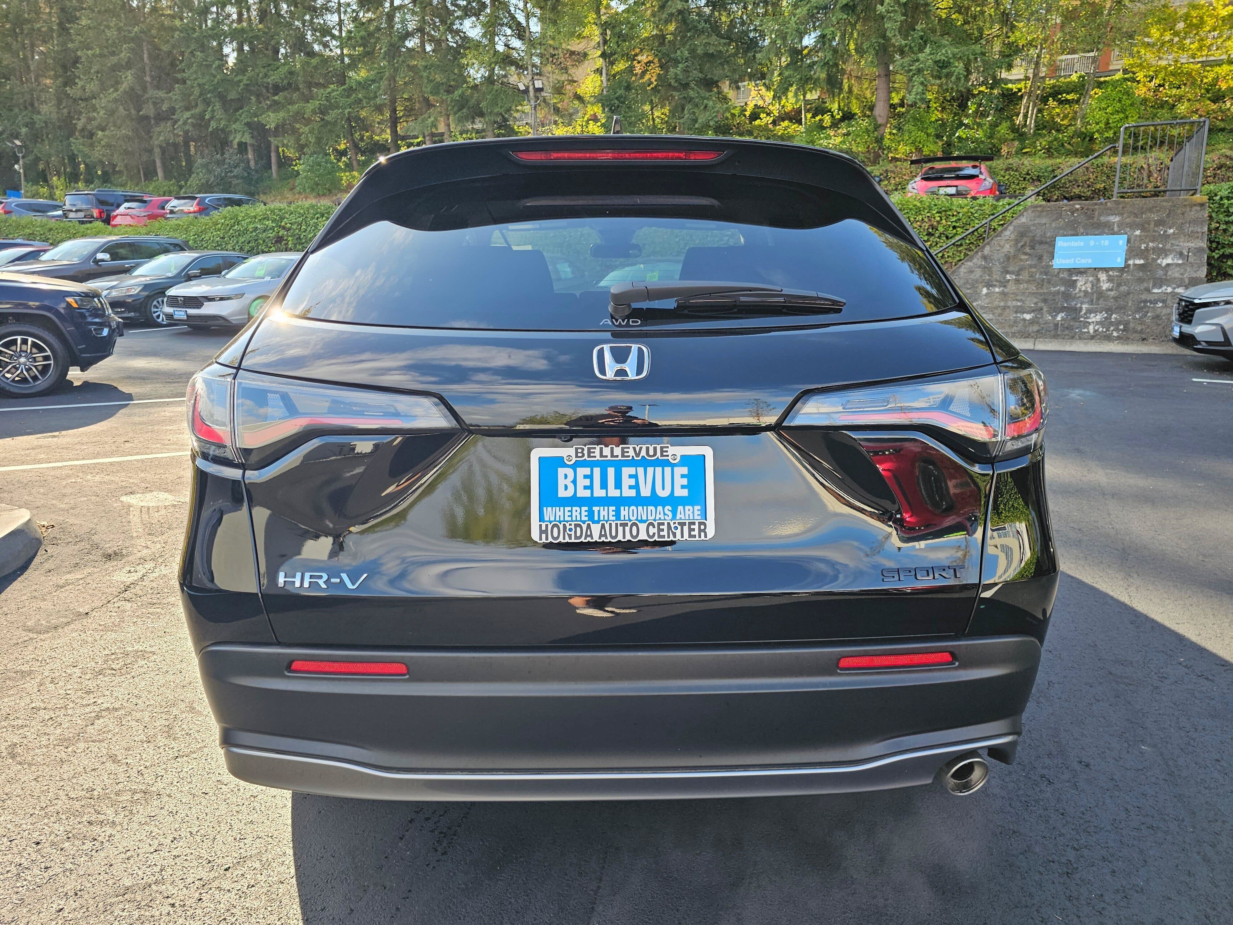 Certified 2025 Honda HR-V Sport image 6