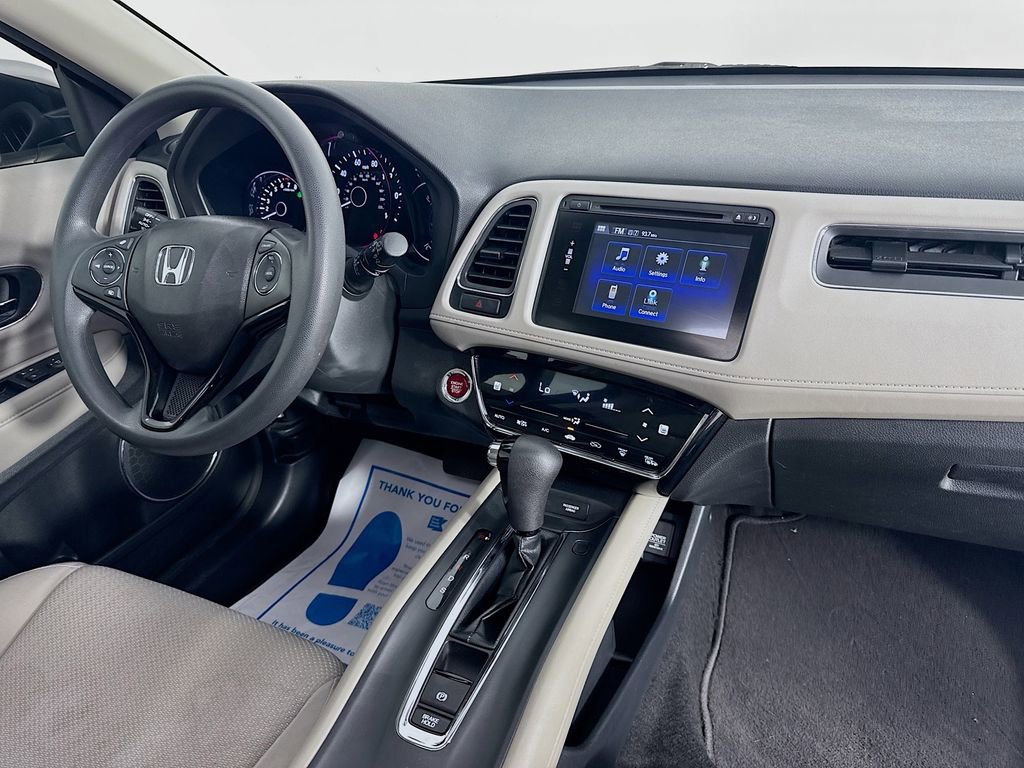 Used 2018 Honda HR-V EX image 37