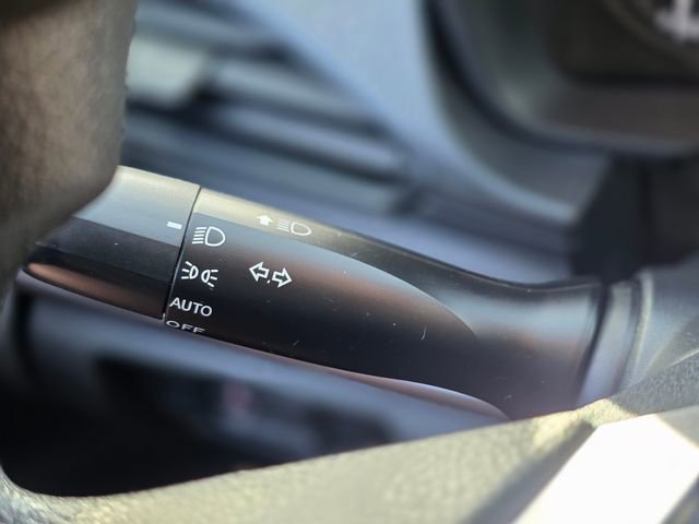 Certified 2025 Subaru Impreza 2.0i image 32