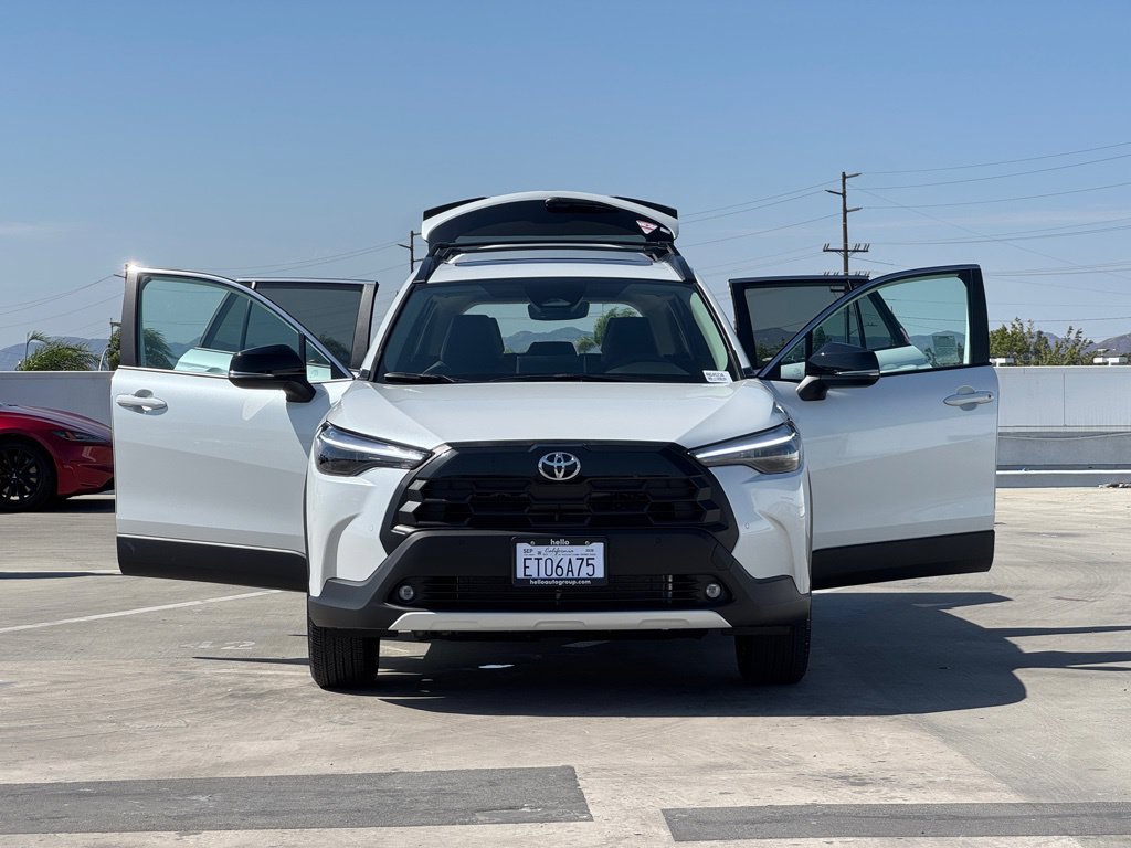 Used 2026 Toyota Corolla Cross XLE w/ Convenience Package FWD image 49