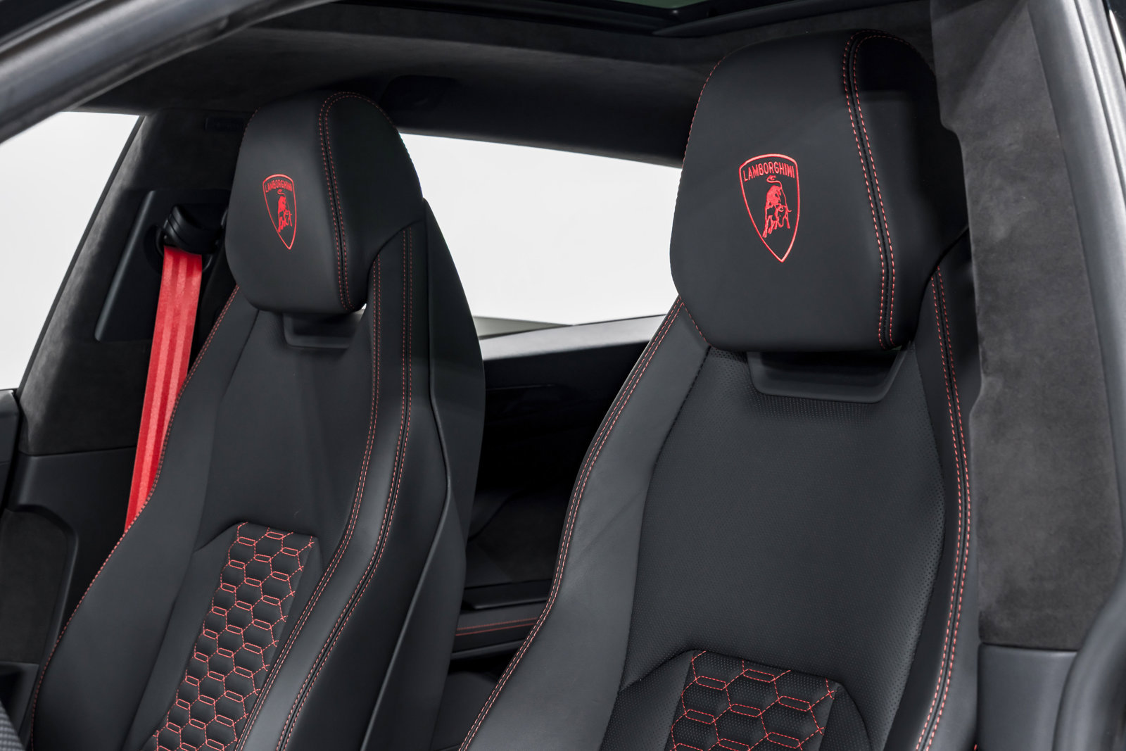 Used 2024 Lamborghini Urus S AWD/4WD image 19