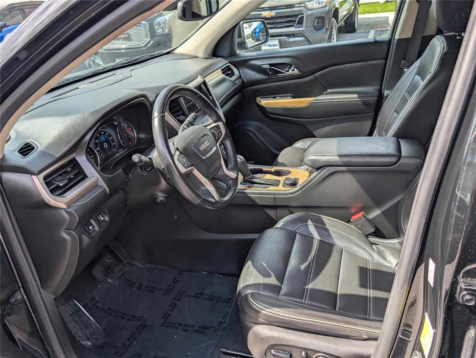 Used 2018 GMC Acadia Denali AWD/4WD image 16