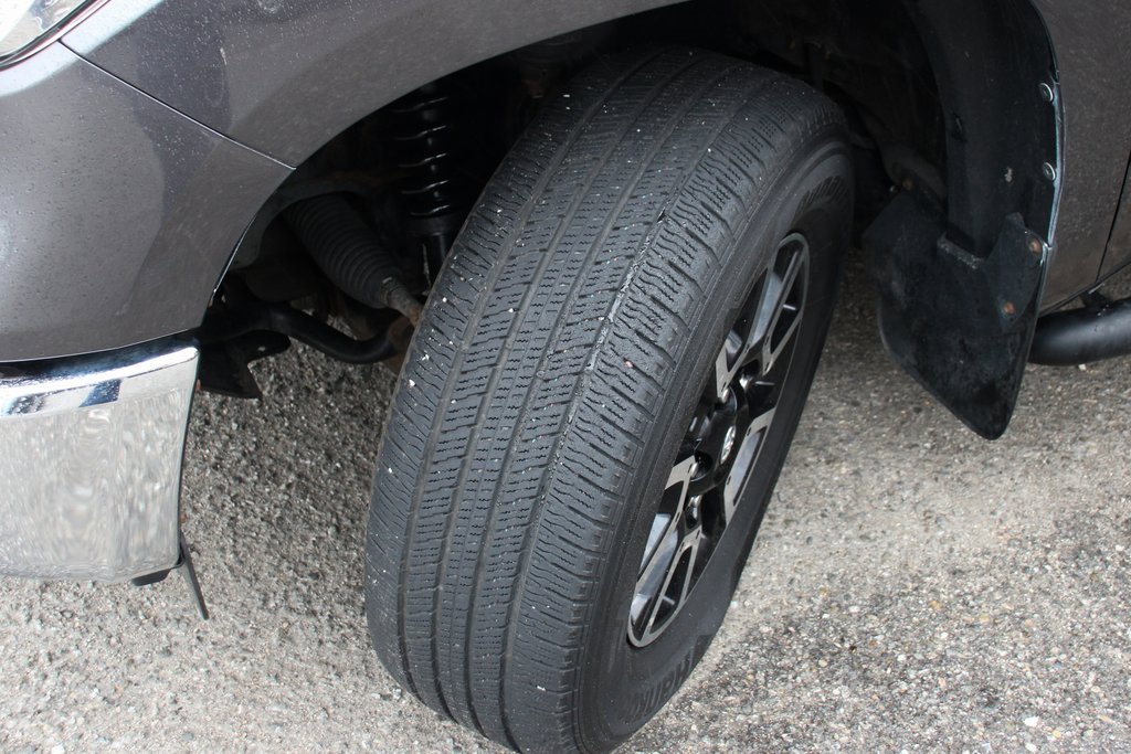 Used 2015 Toyota Tundra SR5 w/ TRD Off Road Package image 42