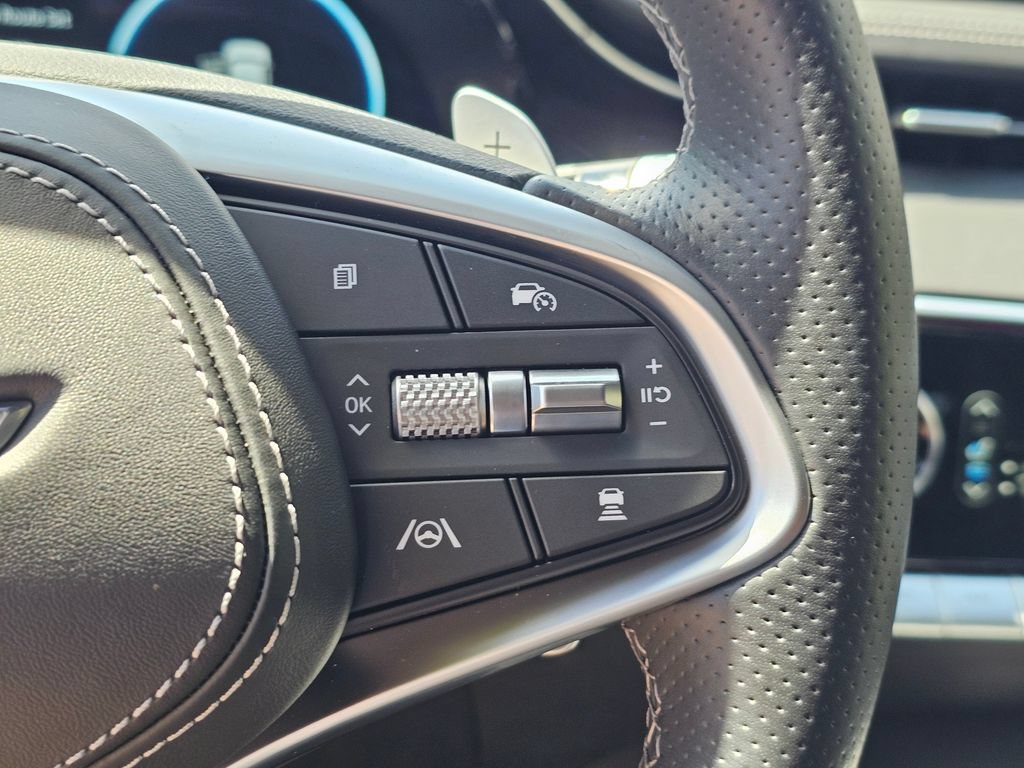 Certified 2025 Genesis GV70 3.5T Sport w/ Sport Prestige Package AWD/4WD image 35