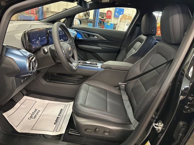 New 2026 Chevrolet Equinox EV LT FWD image 11