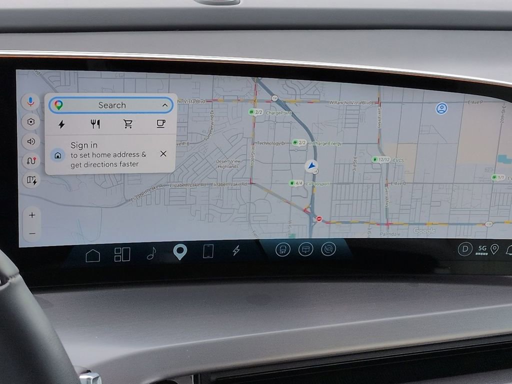 Certified 2026 Cadillac Vistiq Sport image 17