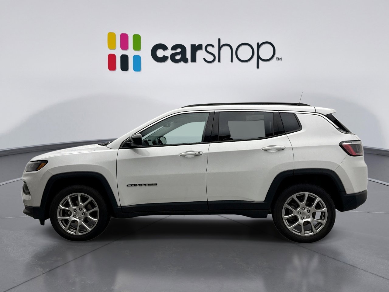 Used 2022 Jeep Compass Latitude image 2