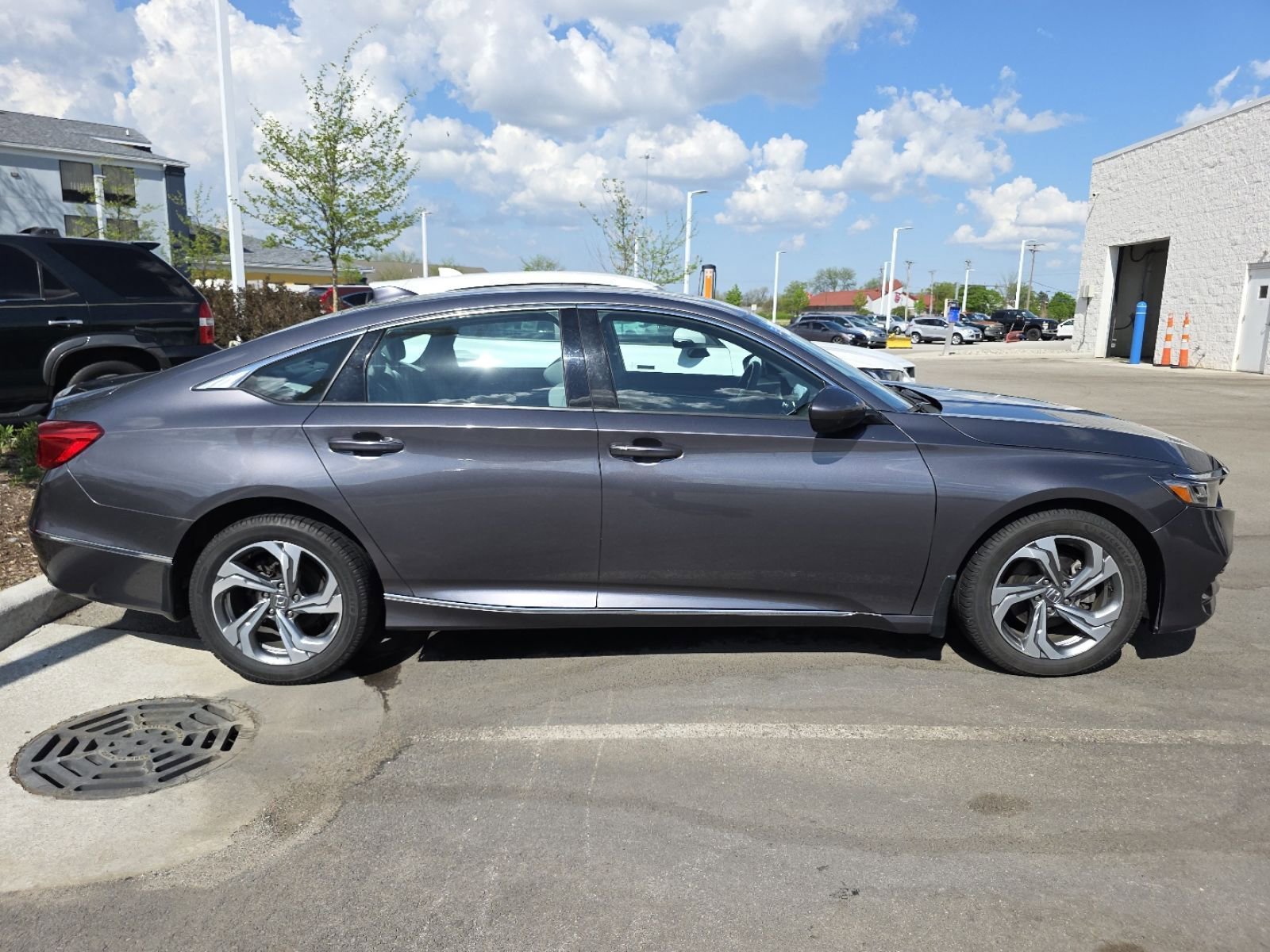 Used 2019 Honda Accord EX image 7