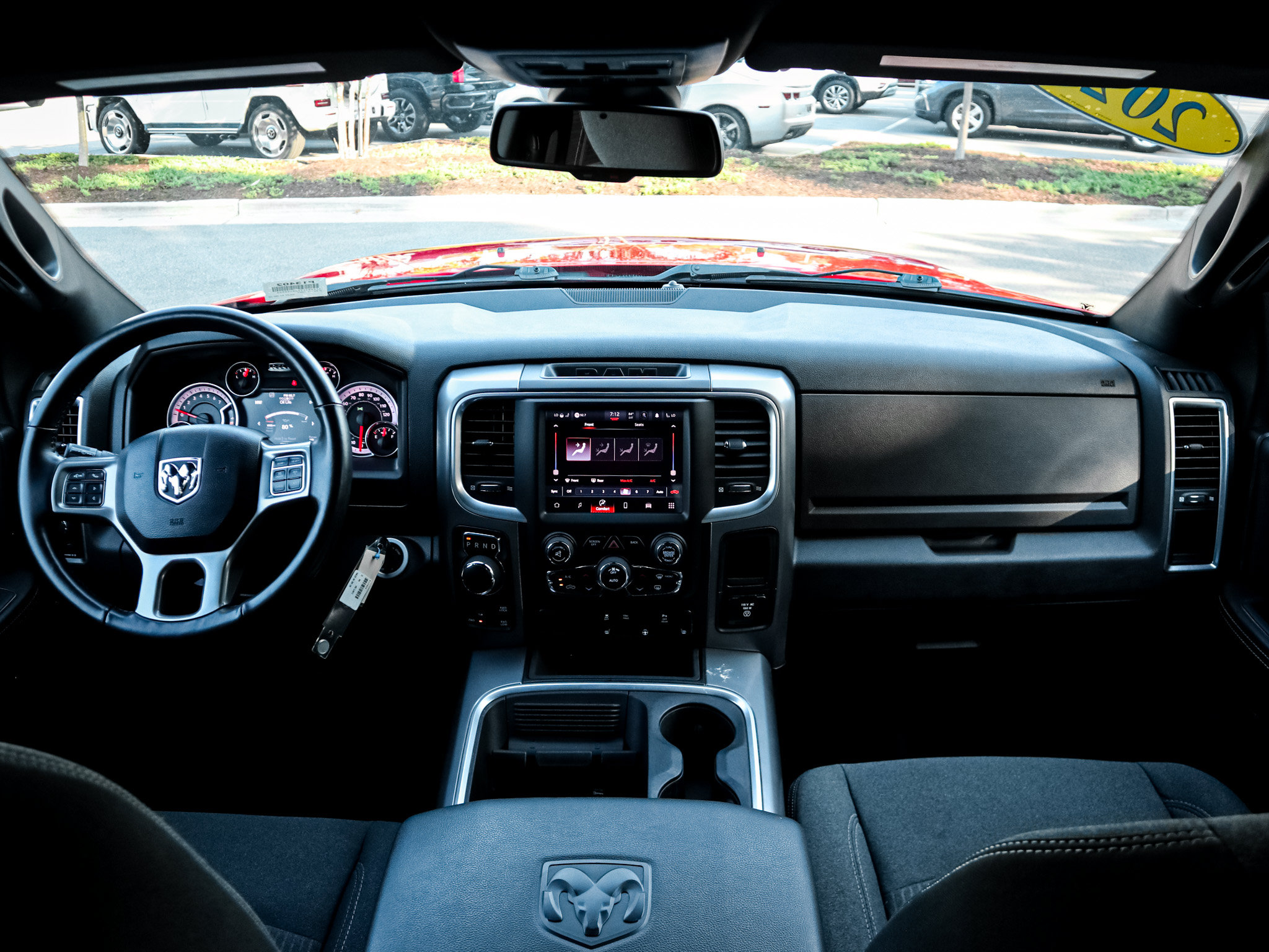 Used 2022 RAM 1500 Warlock AWD/4WD image 27