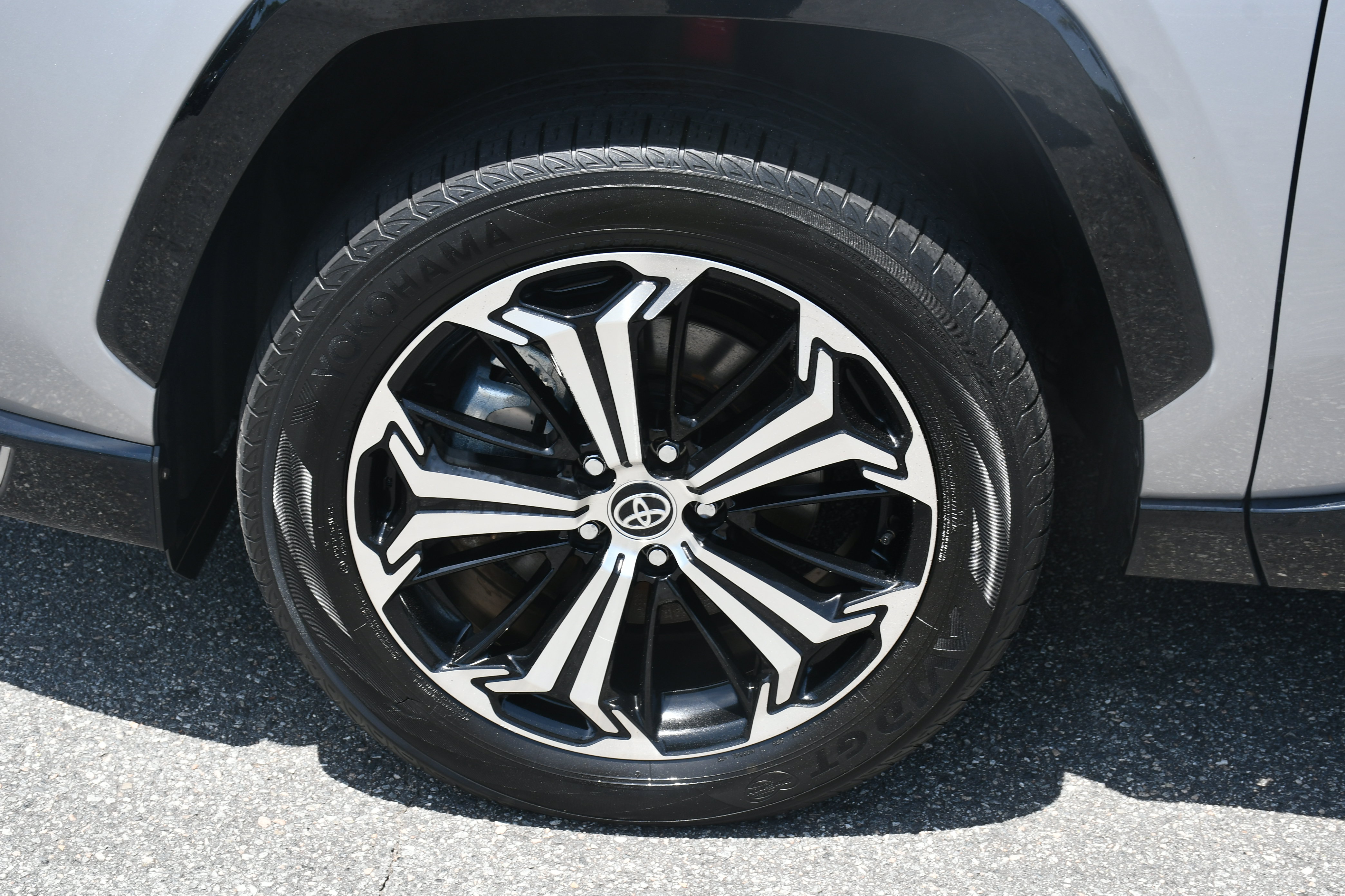 Used 2021 Toyota RAV4 XSE w/ Weather Package AWD/4WD image 23