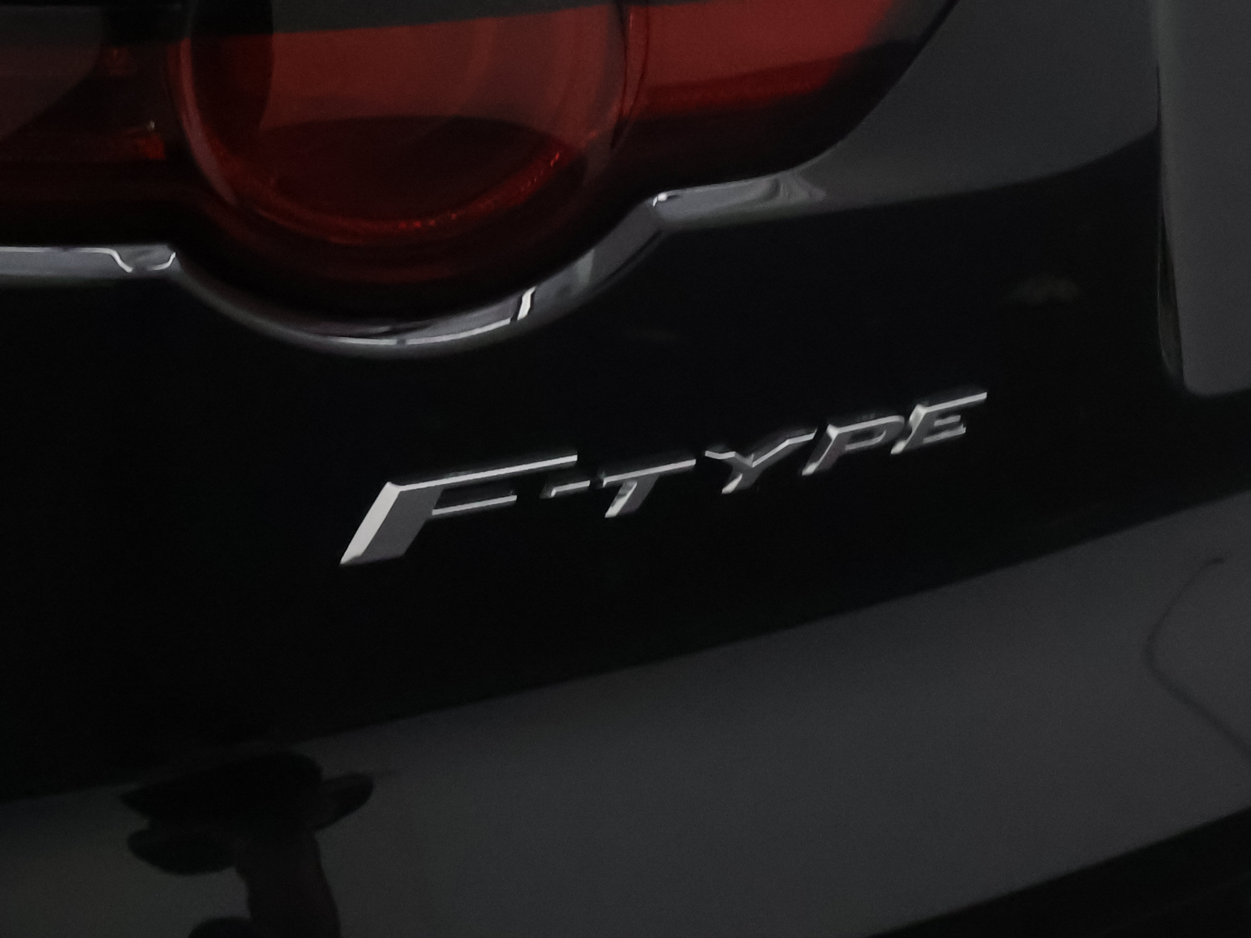 Used 2018 Jaguar F-TYPE 400 Sport AWD/4WD image 46