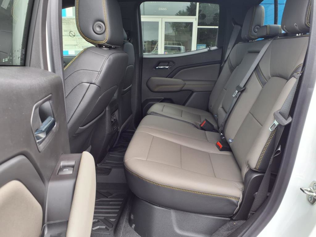 New 2026 Chevrolet Colorado ZR2 image 10