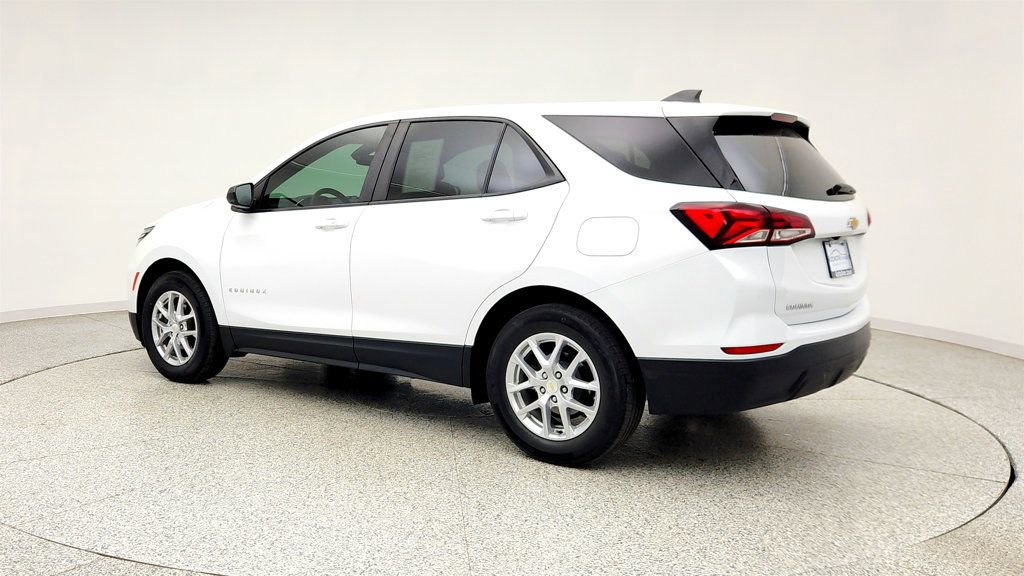 Used 2023 Chevrolet Equinox LS w/ LS Convenience Package FWD image 7