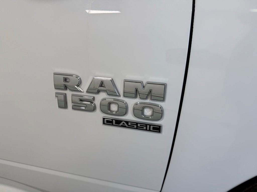 Used 2024 RAM 1500 Classic SLT image 8